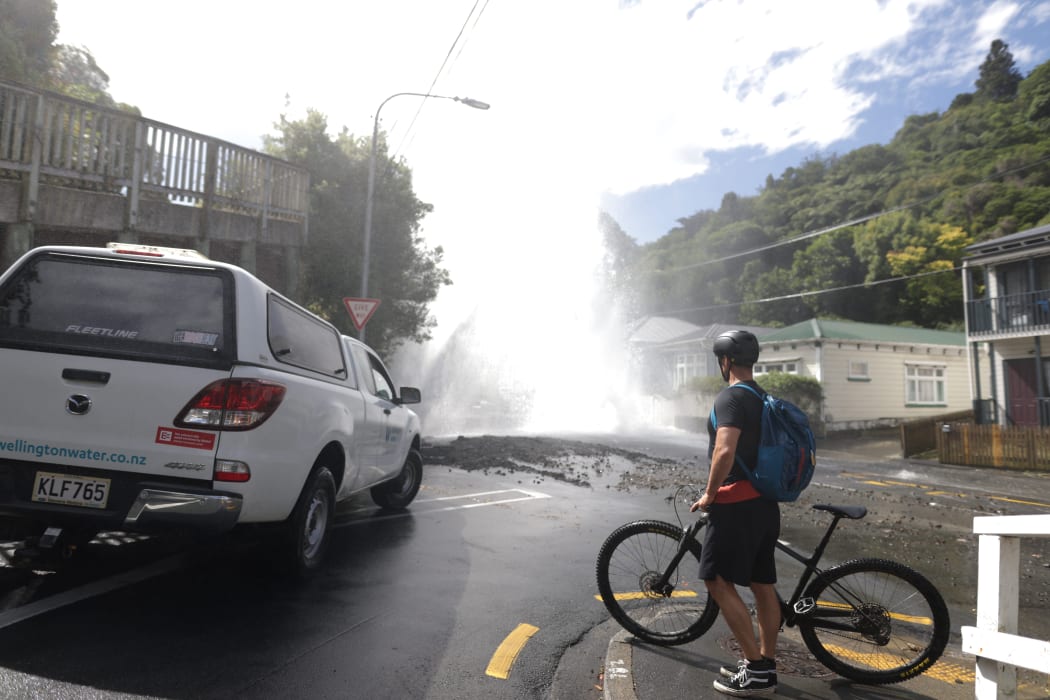 A water main has burst in central Wellington's Aro Valley.