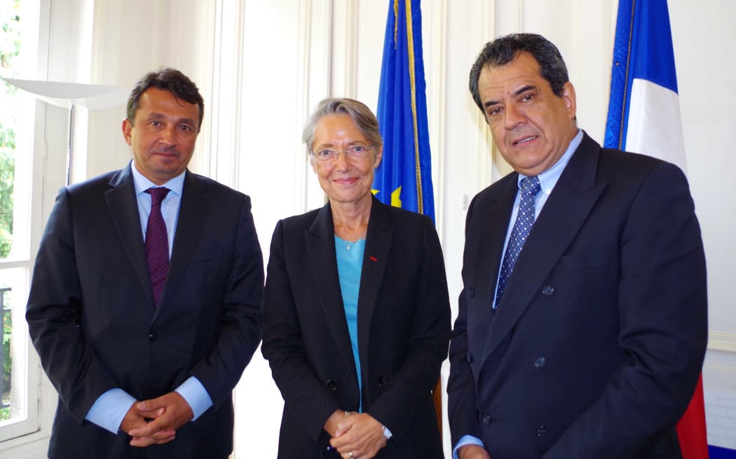 French transport minister Elisabeth Borne receives French Polynesian leaders