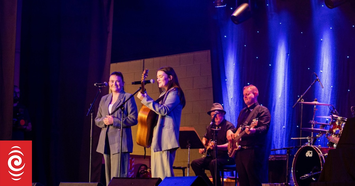 What are the NZ Gold Guitar Awards? - Vimarsana News