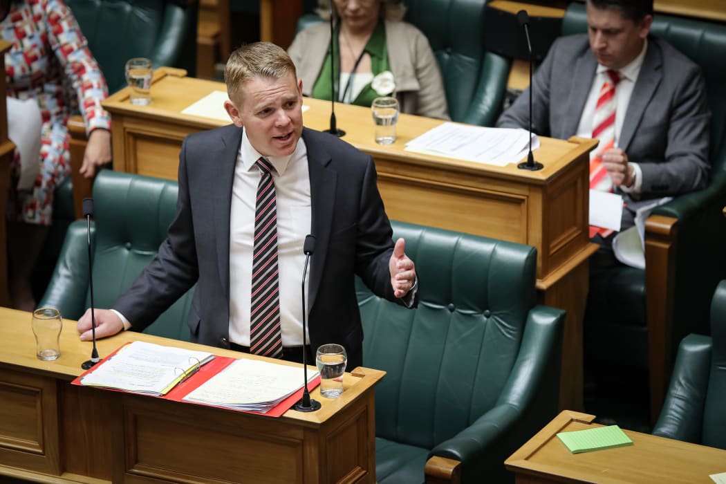 Chris Hipkins speaks in an urgent debate on the travel bubble