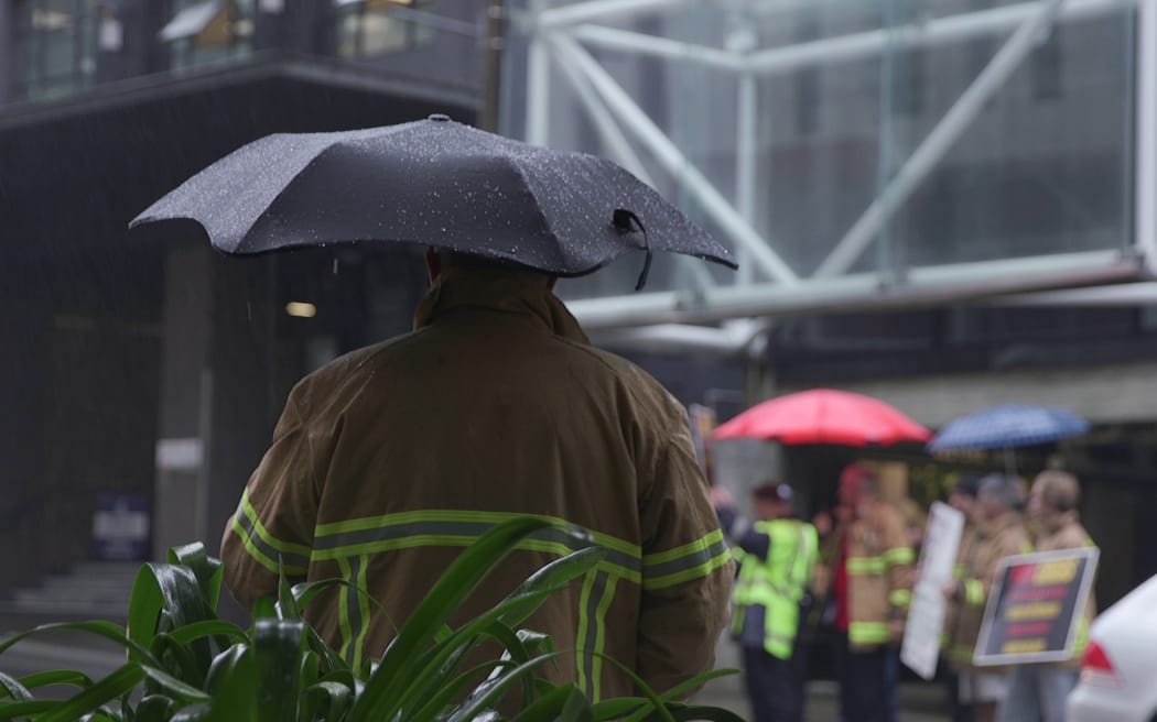 Wellington fire fighter strike