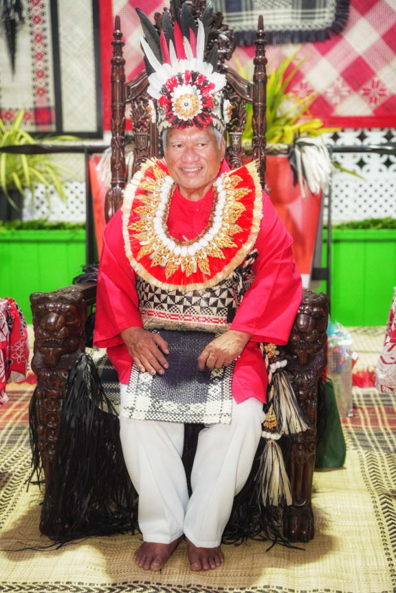 Marshall Islands Iroojlaplap (paramount chief) Michael Kabua on his throne at the conclusion of the coronation ceremony on Ebeye Island Thursday night. Photo: Chewy Lin.