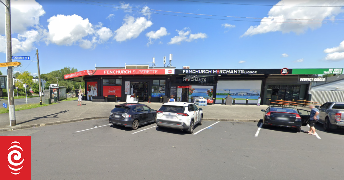 Investigan asesinato tras ataque en autobús de Auckland: hombre muere a stabazos