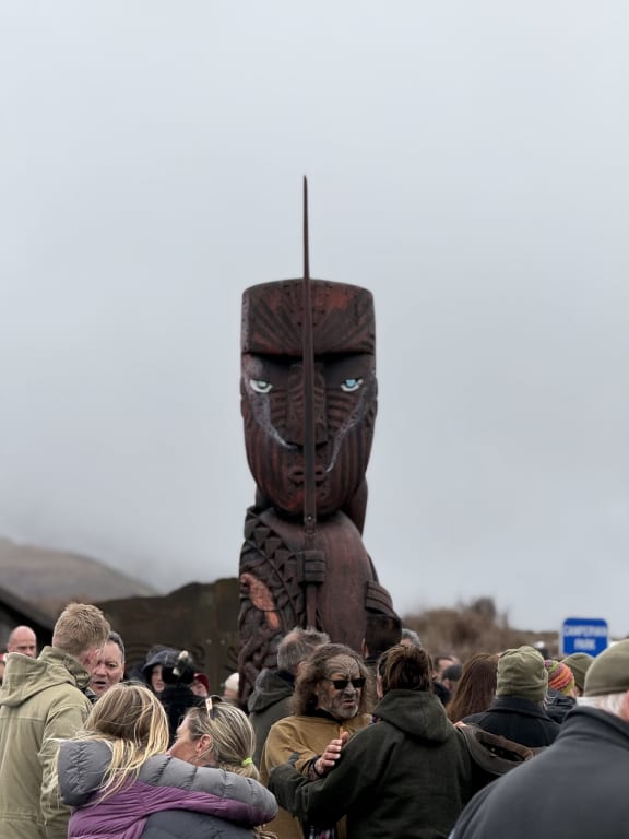 Ngāti Hikairo ki Tongariro rangatira Te Ngaehe Wanikau (centre). Credit: Te Kakenga Kawiti-Bishara via LDR (single use only)