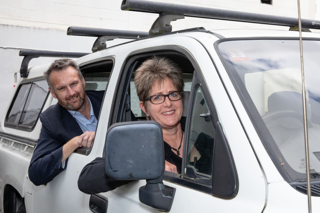 Bernard Hickey & Nikki Mandow in her ute