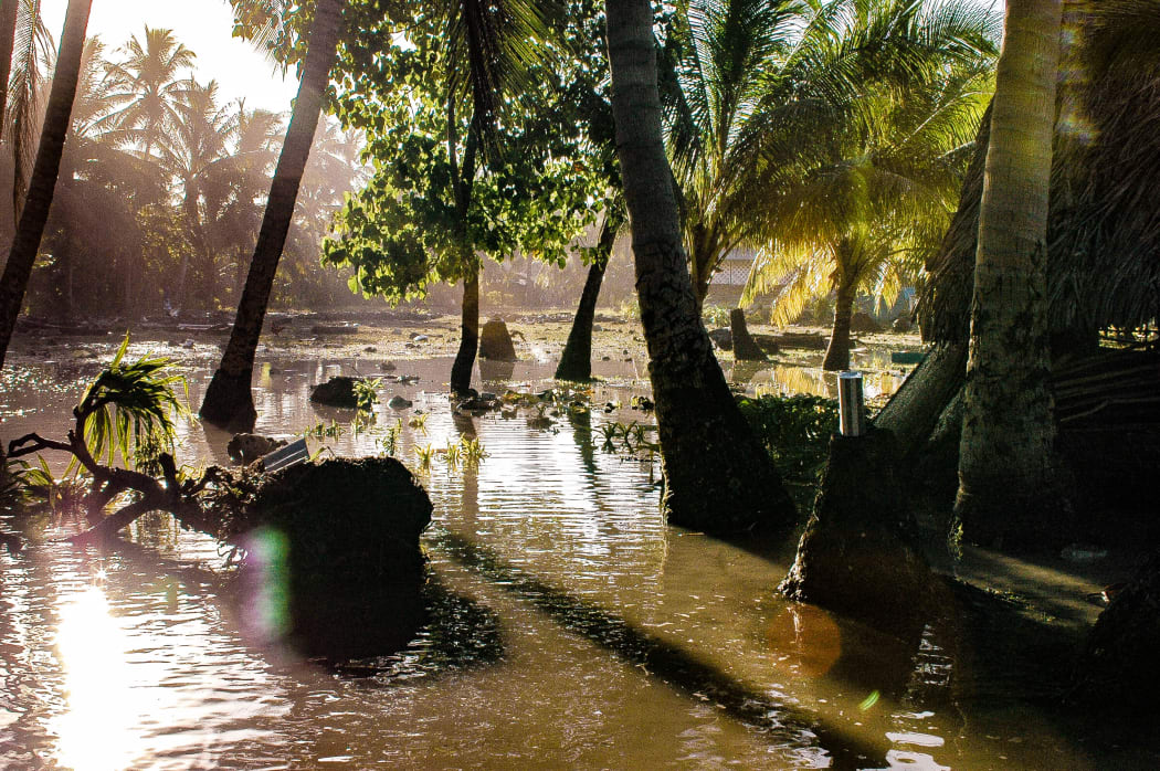 High tide on Takuu, Bougainville.
