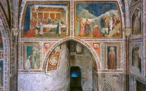 Assisi, the Lower Basilica of St. Francis, Chapel of the Magadalene: the western wall.  The Chapel, dedicated to the Magadalene, was frescoed by Giotto and his workshop in 1307/08.Basilica inferiore di S. Frances, Assisi (PG), Umbria, Italia/Italy
I