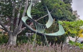 John Middleditch's Eleven Bronze Rods supporting Albatross Wingspan, 1969.
