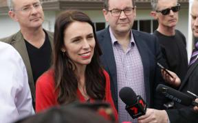 Jacinda speaks to media at her Auckland home the morning after the election