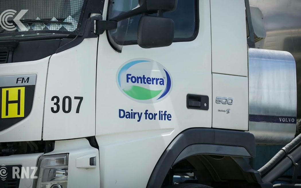 Fonterra forecasts payout will drop by up to 50 cents a kg