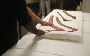 Four taonga belonging to an indigenous Australian group have been returned by Auckland Museum.