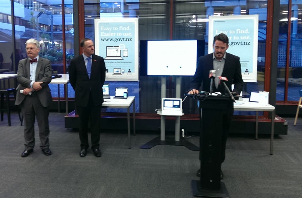 Internal Affairs Minister Peter Dunne (left), Prime Minister John Key and Department of Internal Affairs principal advisor of digital transformation Jared Gulian.