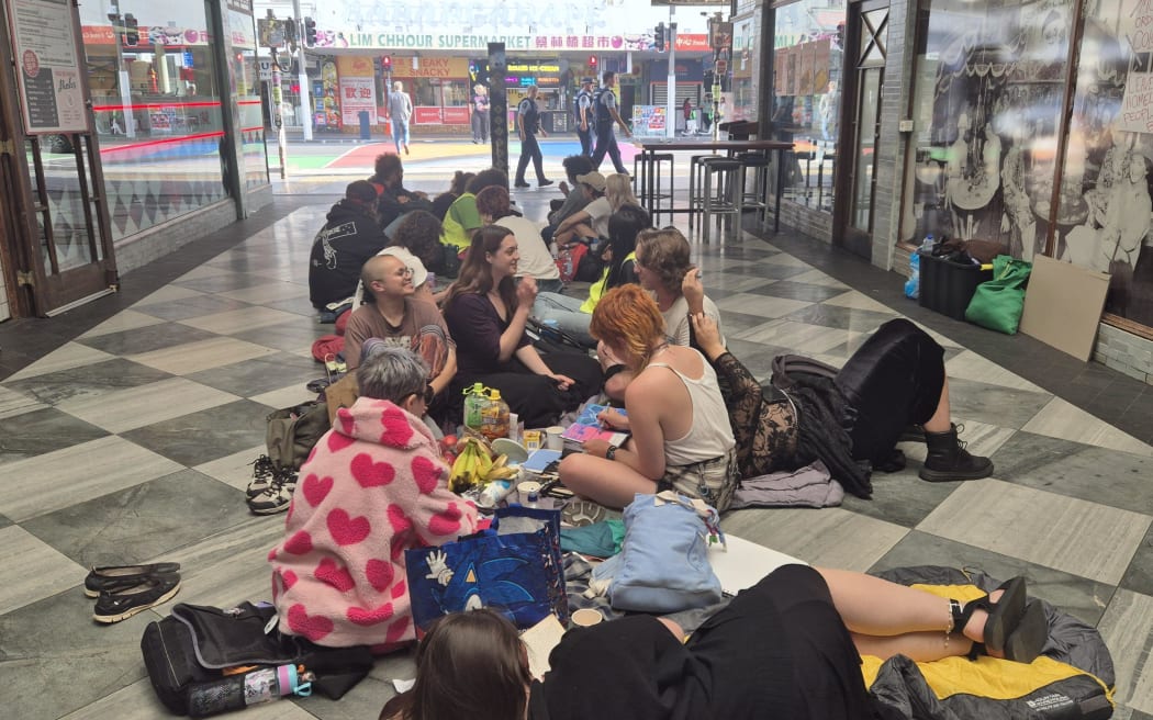 People living and working in Auckland's central city are making their opposition to forcing out homeless people known.