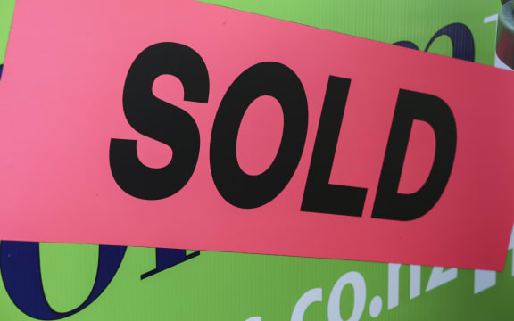 Sold sign Housing generic