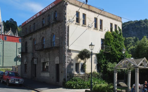 Dunedin's Chick's Hotel