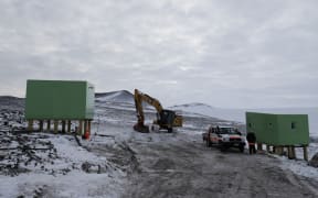 Geomagnetic Huts in place in Antarctica