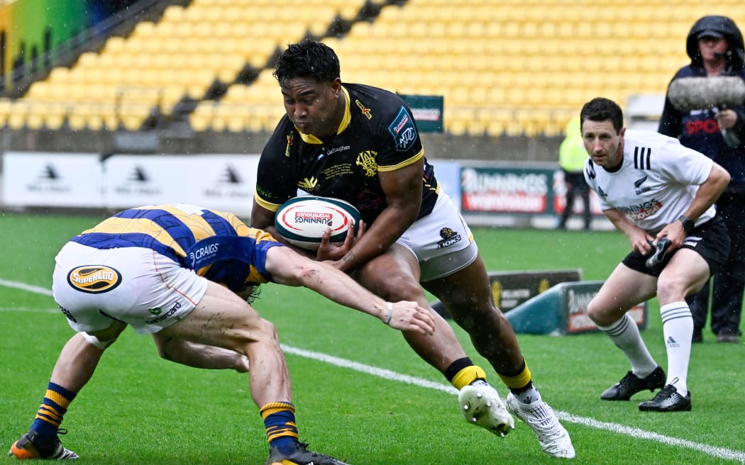 Julian Savea of Wellington dives over to score a try during the NPC Final - Wellington v Bay of Plenty at Sky Stadium, Wellington, New Zealand on Saturday 26 October 2024.                                                                    
Copyright photo: Masanori Udagawa /  www.photosport.nz
