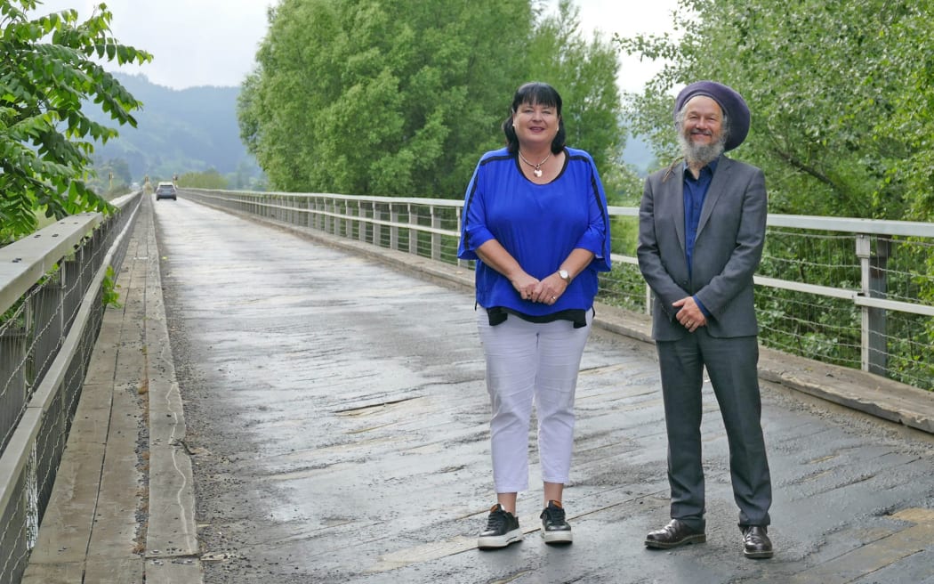 East Coast MP Dana Kirkpatrick and Whakatāne Mayor Nandor Tanczos are both delighted with Transport Minister Chris Bishop’s announcement that the Pekatahi Bridge will be replaced with a new two-lane bridge.