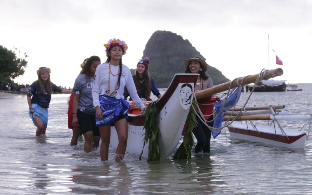 Delegates preparing for the Wa'a welcoming.