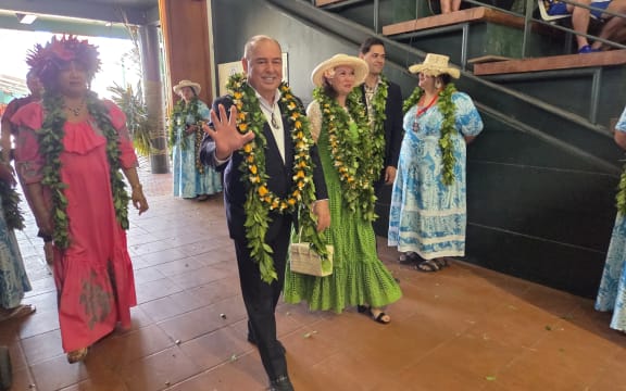 Prime Minister Mark Brown says the New Zealand, Cook Islands relationship is too strong that  disagreeing governments can not break it.
