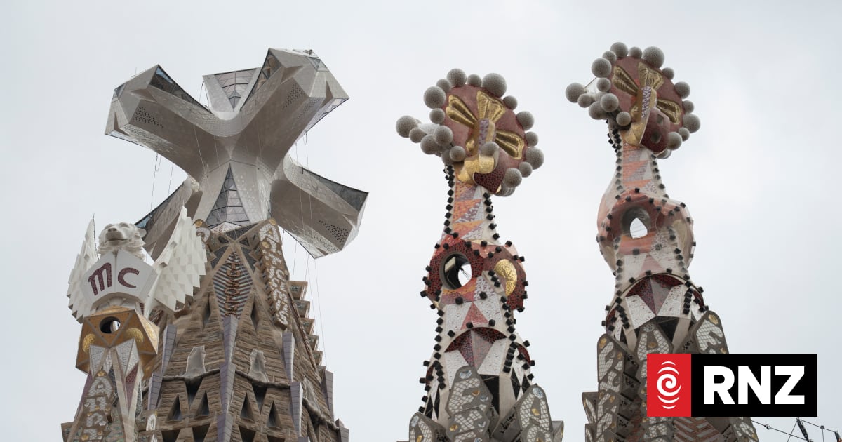 Enormous tower means Sagrada Familia has reached final height