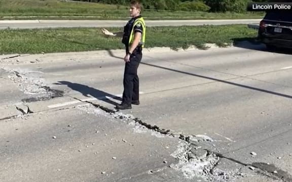 Roads in the US Midwest cracked in the heatwave.