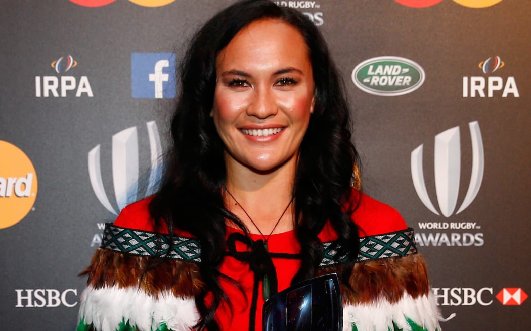 Portia Woodman of New Zealand poses after receiving the Women's 7's Player of the Year award during the World Rugby Awards 2015 at Battersea Evolution on November 1, 2015 in London, England. (Photo by Dan Mullan - World Rugby/World Rugby)