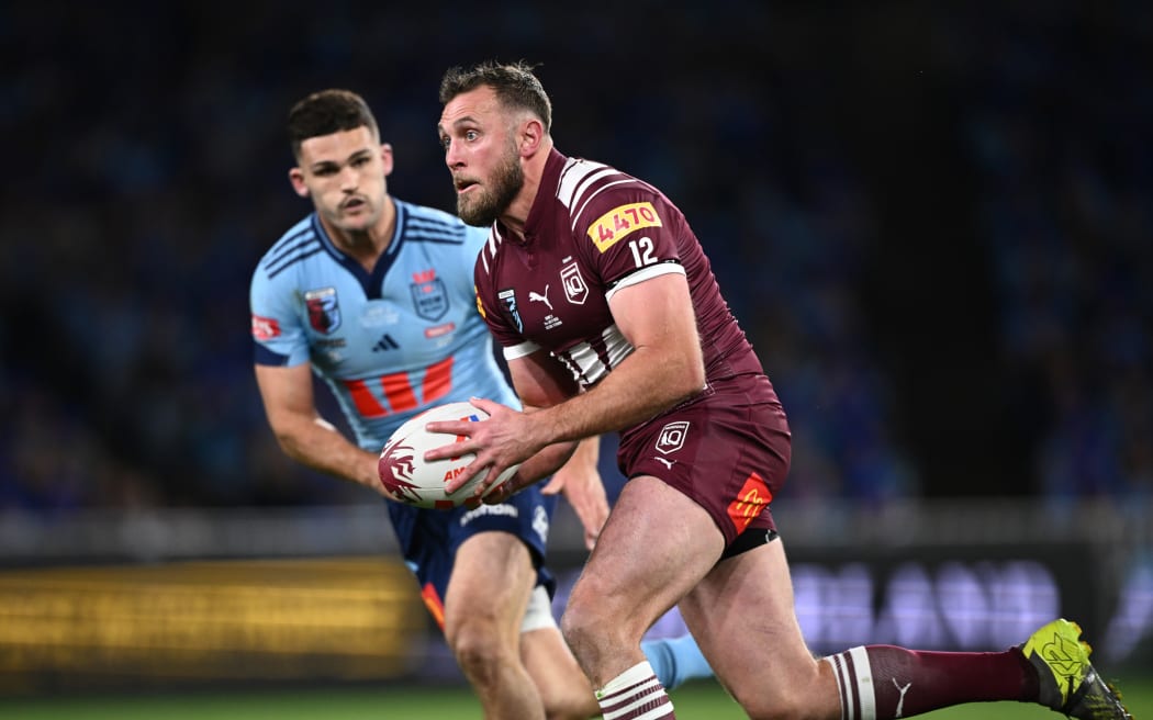 Kurt Capewell runs for the Queensland Maroons in their State of Origin game three match against the New South Wales Blues in Sydney, 9 July, 2025.  (AAP Image/Dan Himbrechts / Photosport)