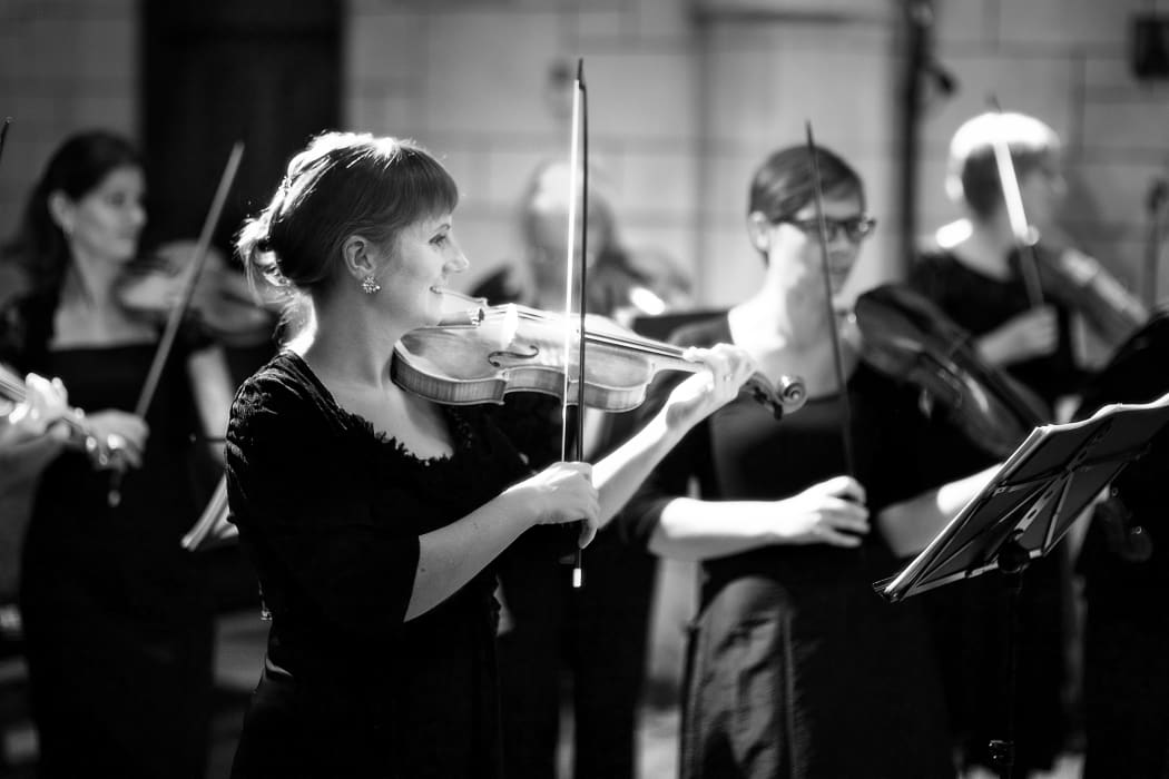 Violinist Miranda Hutton - NZ Barok