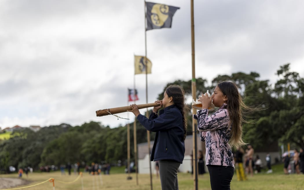Waiata, pūtātara and a pōwhiri marked the historic arrival of waka Hōkūle'a to Ōkahu Bay, Tāmaki Makaurau - 40 years after she last made landfall in Aotearoa.