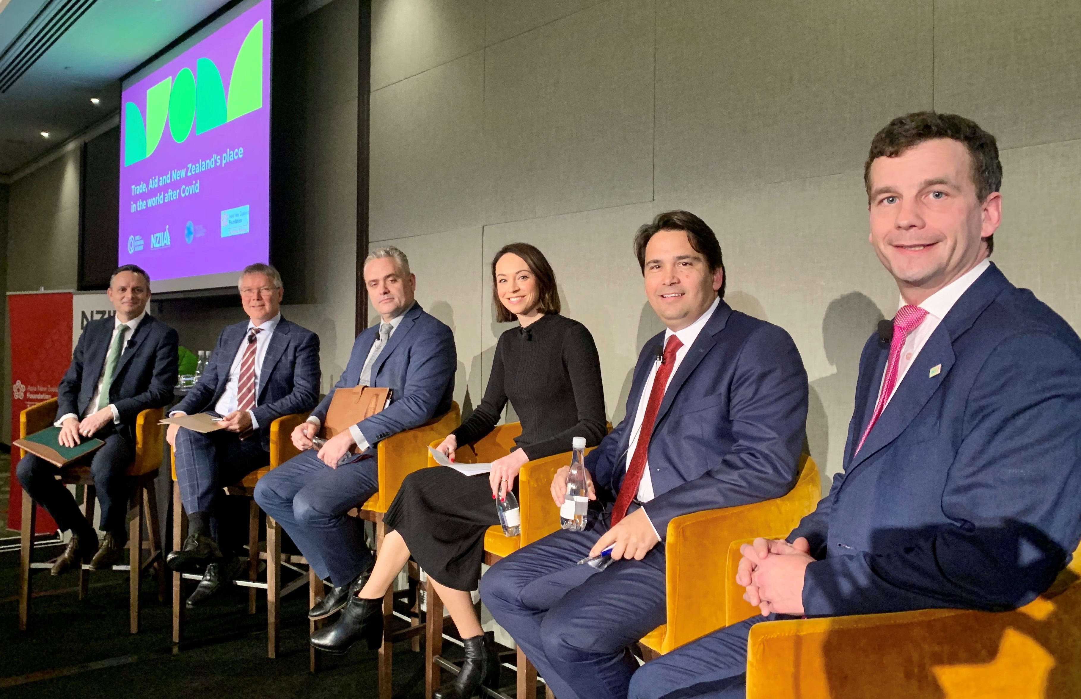 Election debate participants and moderator