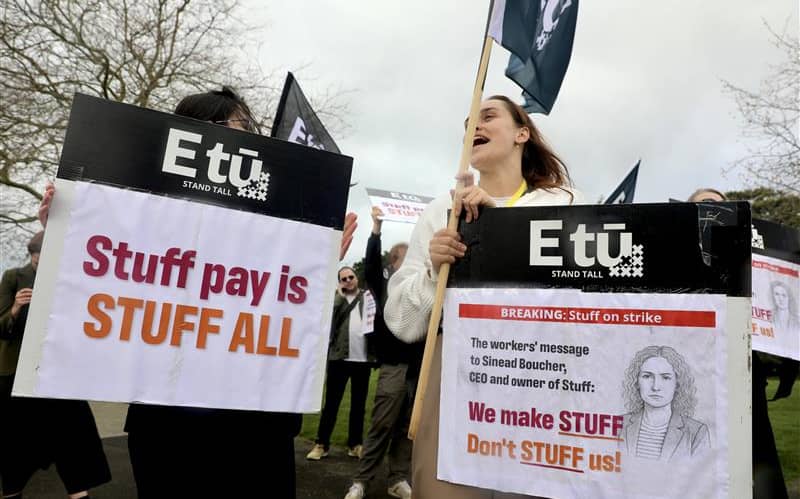 Stuff staff revolt at reduced pay offer following strike | RNZ