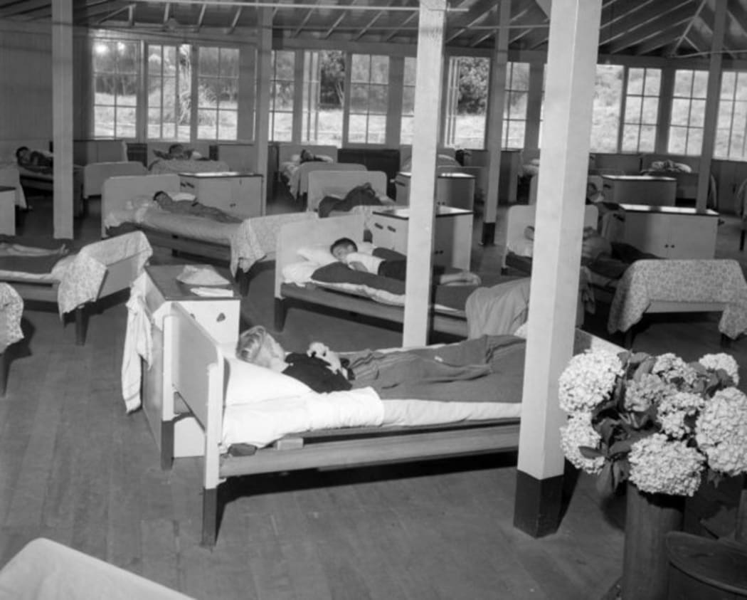 Boys' dormitory, Otaki Health Camp. Ref: 1/4-001207-F. Alexander Turnbull Library, Wellington, New Zealand. /records/22356587