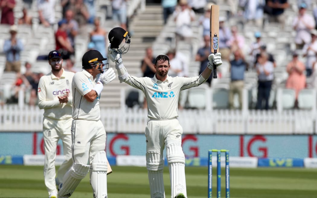 Devon Conway celebrates reaching 200 by raising his bat, Lord's 2021.