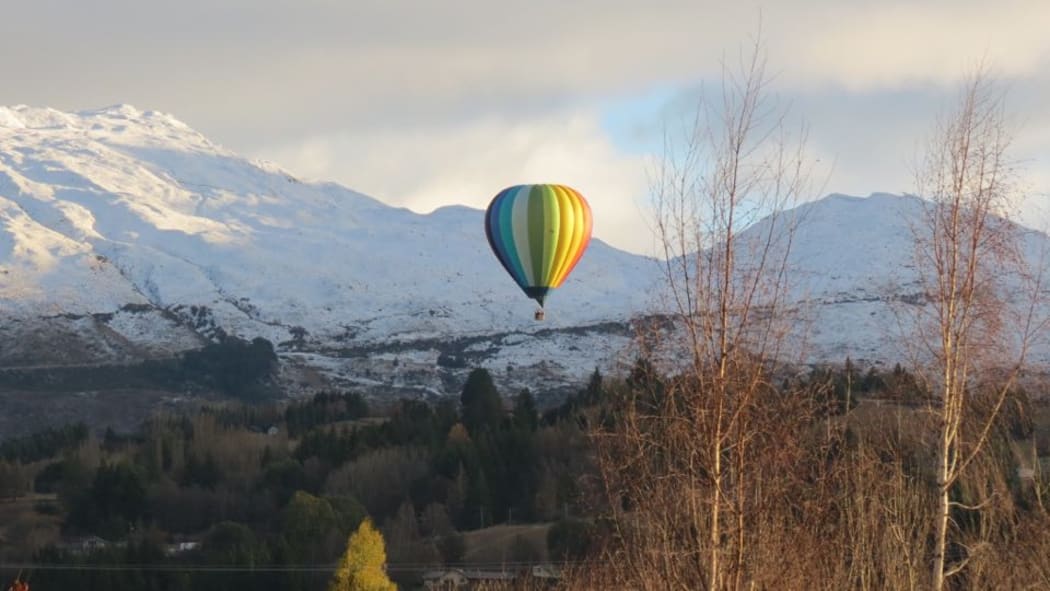 A hot air balloon crash landed on farmland near Morven Ferry Road, Queenstown.