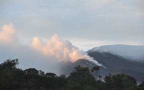 Steam billowing from Tongariro after the eruption.