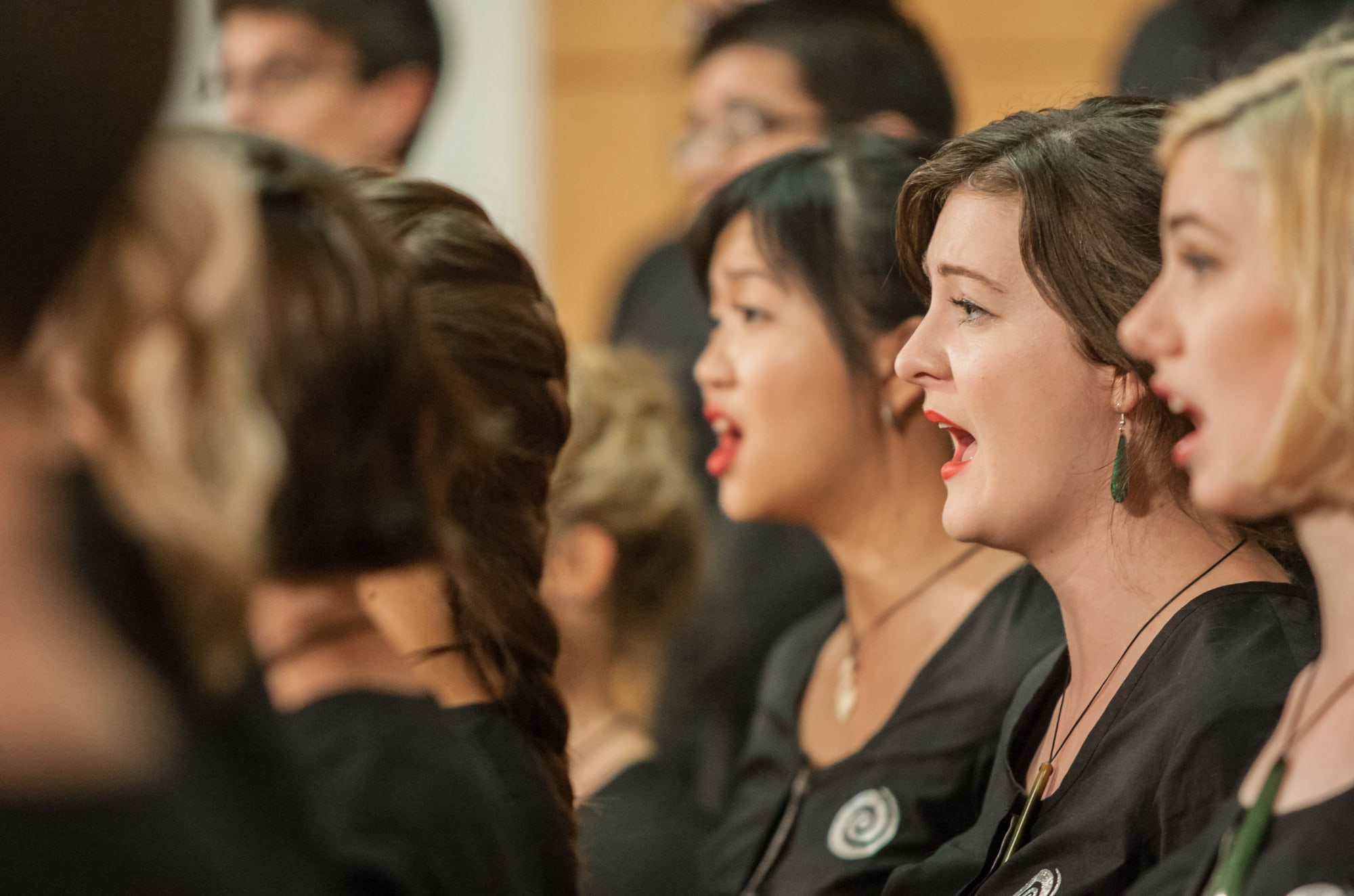 Amy Chang and Hanny Bennett perform with the NZ Youth Choir