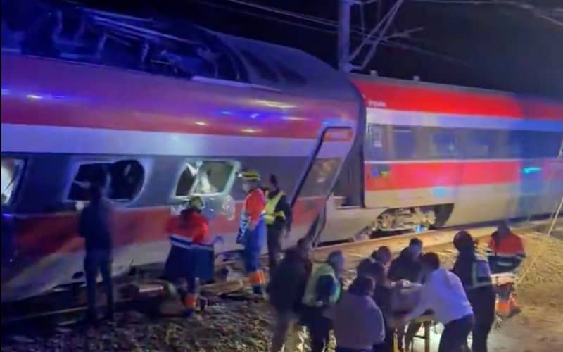 Fatal rail accident in Spain after trains collide | RNZ