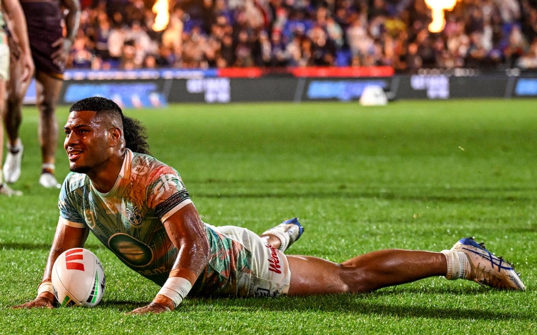 Leka Halasima of the Warriors celebrates his try, New Zealand Warriors v Brisbane Broncos.