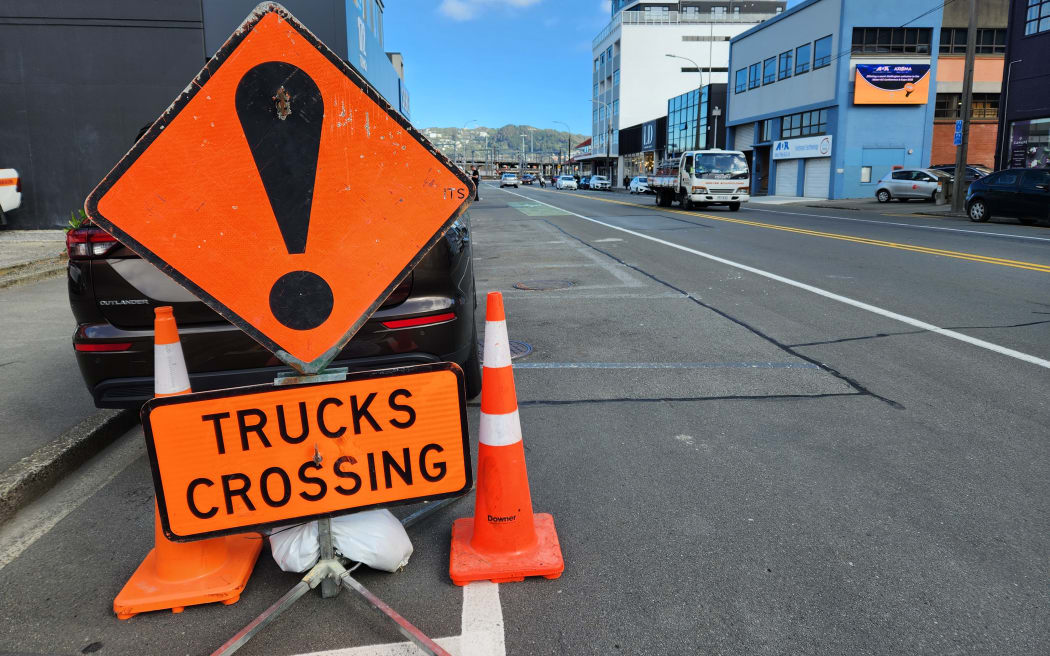 The appearance of a 'trucks crossing' sign has been the only warning of crews moving in to start work on Thorndon Quay.