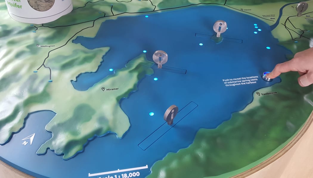 Location of freshwater springs in Wellington Harbour