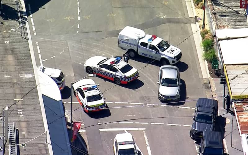 One man dead, two people critically injured in Sydney stabbing attack | RNZ