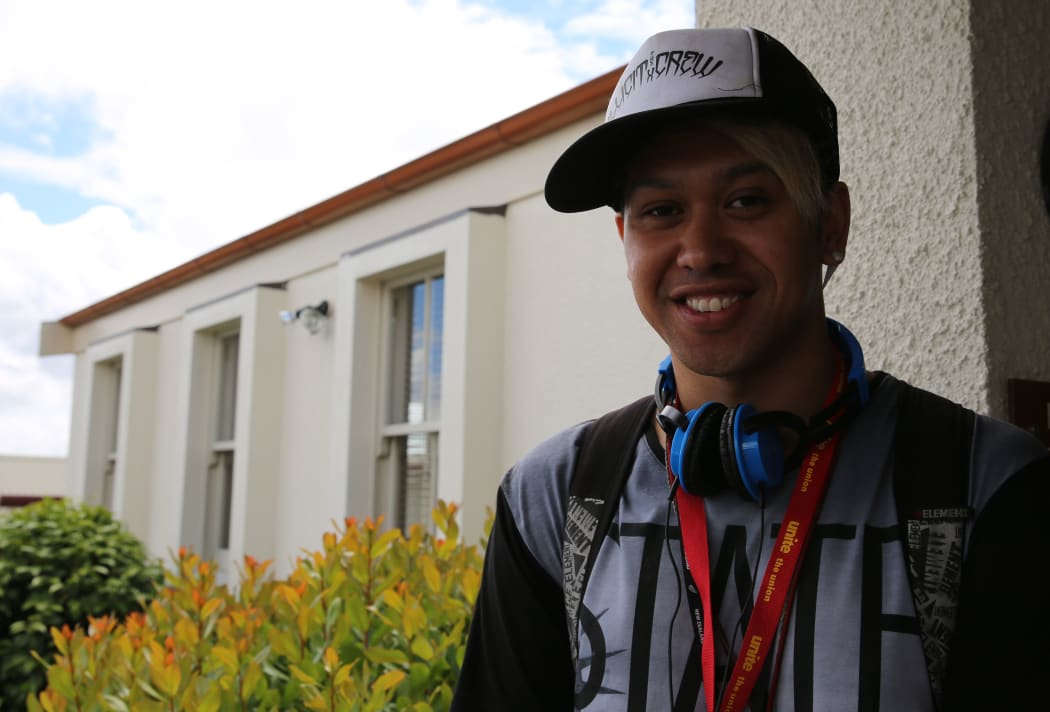 Zero-hour contracts pit staff against each other - like high school - says Rhys Manuka Smith