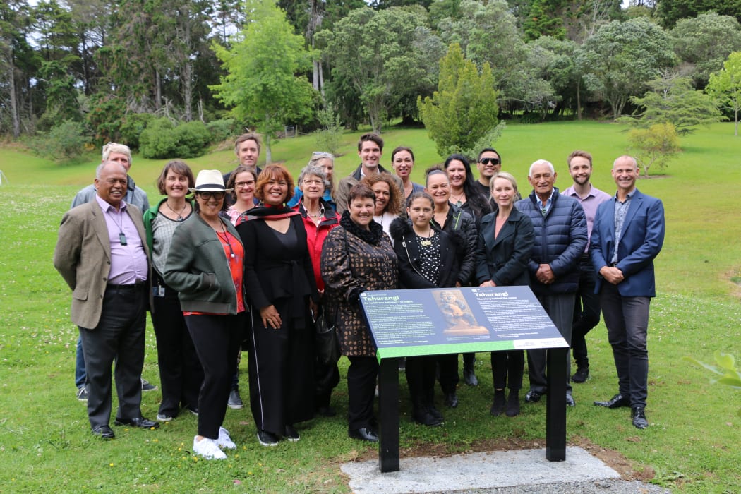 Whānau from Auckland Council and mana whenua at the unveiling of Tahurangi/Crum Park in west Auckland