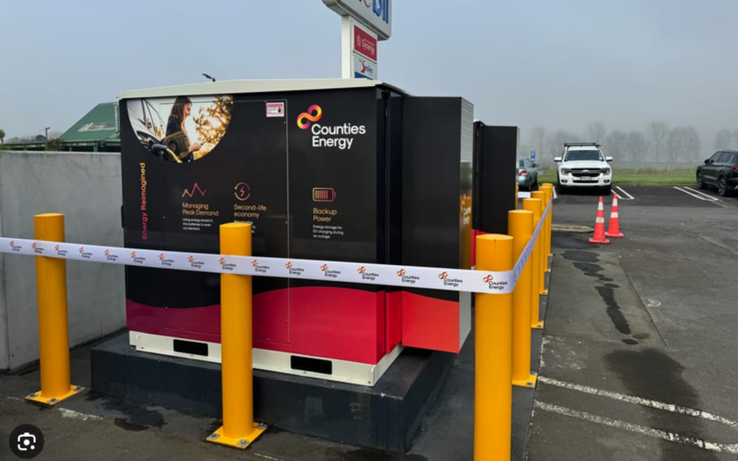 "Berm Batteries" a great way to recycle EV batteries RNZ