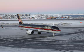 An aircraft alledgedly carrying US businessman Donald Trump Jr. arrives in Nuuk, Greenland on January 7, 2025. - Donald Trump Jr made a private visit to Greenland, a Danish autonomous territory coveted by Trump Sr and which hopes to one day be independent but remains dependent on Copenhagen for now. (Photo by Emil Stach / Ritzau Scanpix / AFP) / Denmark OUT / DENMARK OUT