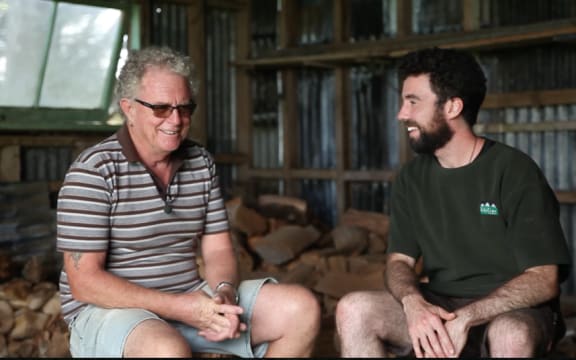 Sam O'Sullivan talking with Ian Mason at his farm in Lower Kaimai, Tauranga.