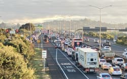 Traffic on the south-western heading toward waterview tunnel.