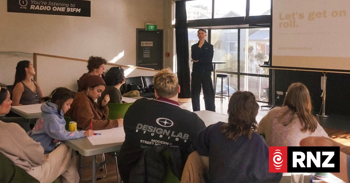 'Imagine if all of us showed up': Young voters urged to enrol