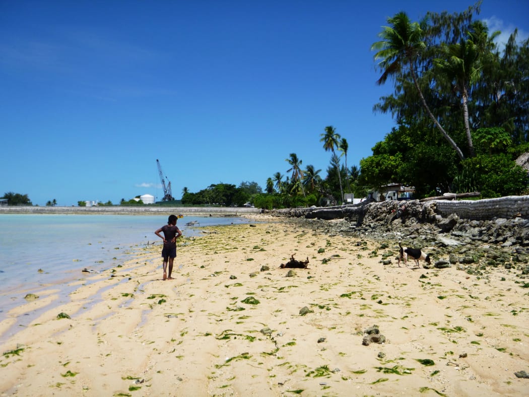 no caption. taken by VSA volunteer on Tarawa